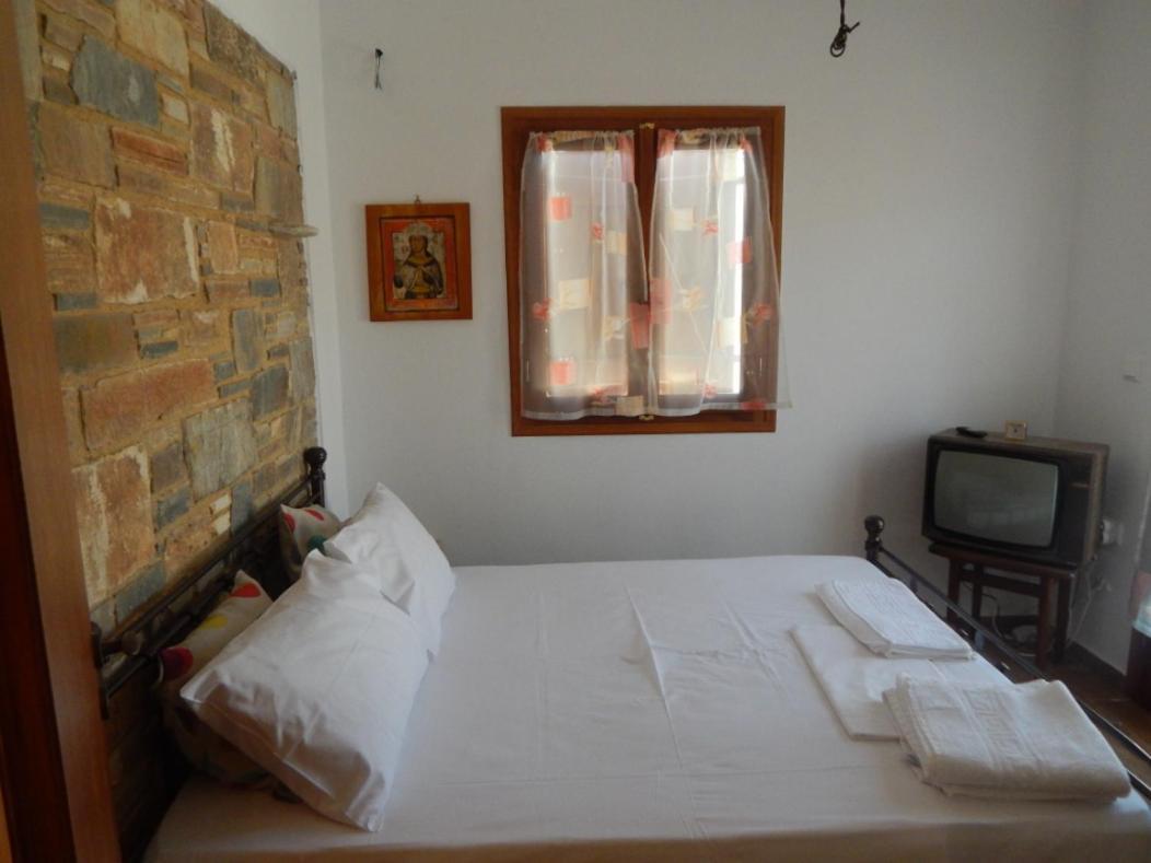 Armonia Studios, Apartments & Villa Mikrí Vígla Szoba fotó